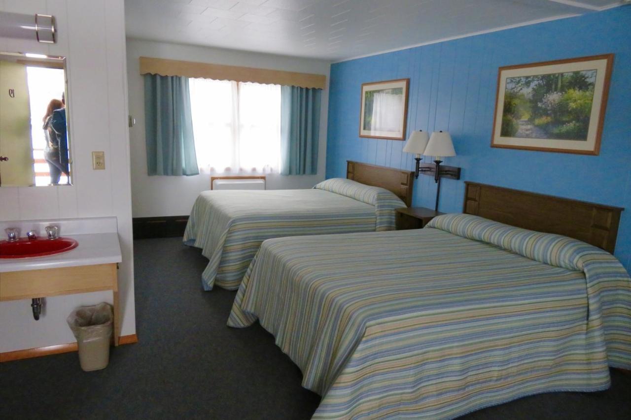 Cedars Motel Ironwood Exterior foto